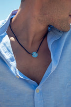 Collar Eje Plata Vibra